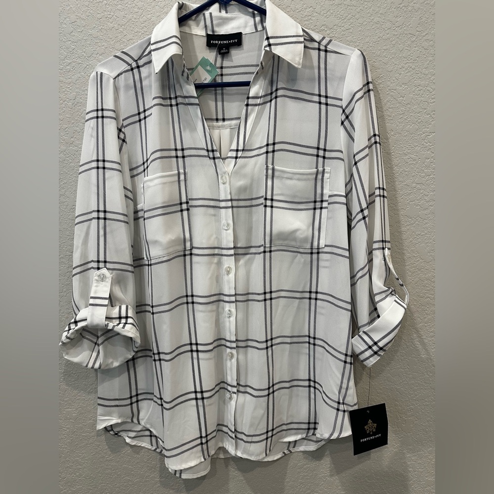 ✨ Fortune + Ivy Plaid Button-Up Shirt – Women’s Medium (NWT)